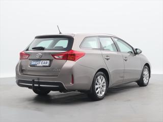 Toyota Auris 1,6 i 97kW Serv. Kniha 1.Maj. kombi - Foto 7