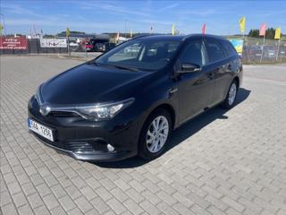 Toyota Auris 1,8 E-CVT Hybrid CZauto 1maj D kombi