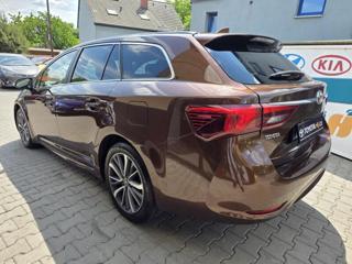 Toyota Avensis 2.0-VELMI ZACHOVALÝ STAV kombi - Foto 8
