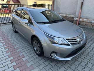 Toyota Avensis 1,8 TAŽNÉ kombi