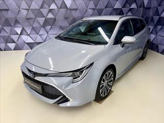 Toyota Corolla 2,0 HYBRID e-CVT EXECUTIVE TS, HEAD-UP, NAVIGACE, ASSI kombi