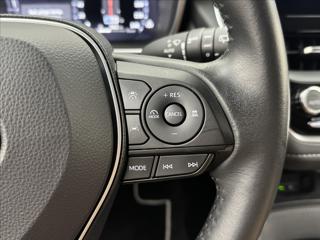Toyota Corolla 1,8 HYBRID STYLE ACC 1.MAJ ČR kombi - Foto 12