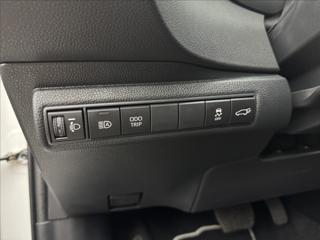 Toyota Corolla 1,8 HYBRID STYLE ACC 1.MAJ ČR kombi - Foto 8