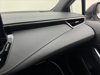 Toyota Corolla 1,8 HYBRID STYLE ACC 1.MAJ ČR kombi - Foto 30