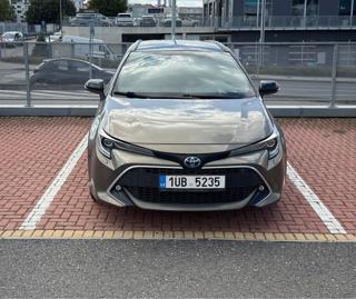 Toyota Corolla 1,8   Hybrid SELECTION kombi