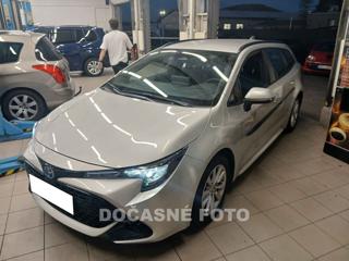 Toyota Corolla 1.8 e-CVT, 1.maj, Serv.kniha kombi