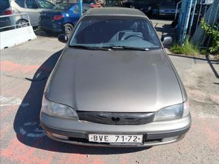 Toyota Carina 1,6 GLI liftback