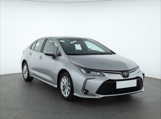 Toyota Corolla 1.5 VVT-i 92kW sedan benzin