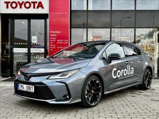 Toyota Corolla 1,8 GR Sport + Dynamic sedan