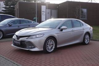 Toyota Camry 2,5 HSD  Executive sedan