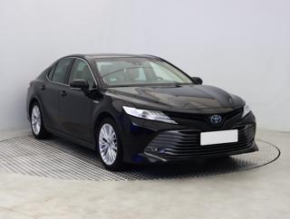 Toyota Camry 2.5 Hybrid 160kW sedan
