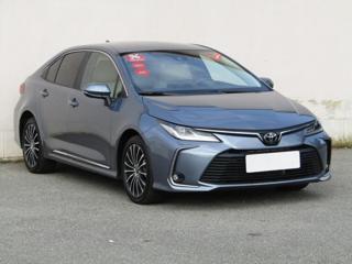 Toyota Corolla 1.5 VVT-i, 1.maj, Serv.kniha sedan