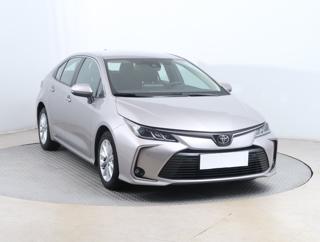 Toyota Corolla 1.5 VVT-i 92kW sedan