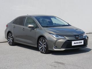 Toyota Corolla 1.5 VVT-i, 1.maj, Serv.kniha sedan
