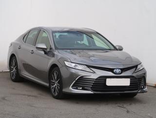 Toyota Camry 2.5 Hybrid 160kW sedan