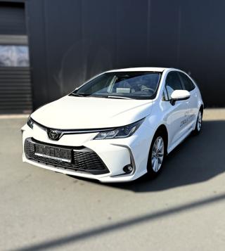 Toyota Corolla comfort MC '23 TCE 1.5 TNGA 125 - 4x2 sedan