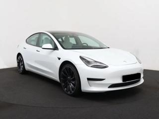 Tesla Model 3 SR Refresh Tepelko 1.Maj DPH limuzína