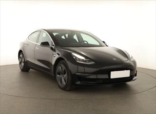 Tesla Model 3 Long Range 4WD 76kWh 324kW sedan