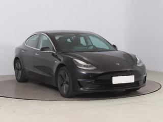 Tesla Model 3 Long Range 4WD 76kWh 324kW sedan