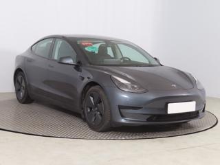 Tesla Model 3 Std Range Plus LFP 239kW sedan