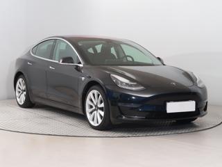 Tesla Model 3 Long Range 4WD 76kWh 324kW sedan