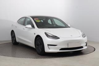 Tesla Model 3 Long Range 4WD 76kWh 324kW sedan