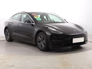 Tesla Model 3 Long Range 4WD 76kWh 324kW sedan