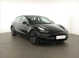 Tesla Model 3 Long Range 4WD 76kWh 324kW sedan