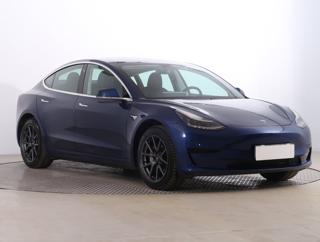 Tesla Model 3 Std Range Plus 49kWh 239kW sedan