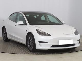 Tesla Model 3 Std Range Plus 49kWh 239kW sedan