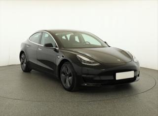 Tesla Model 3 Long Range 4WD 73kWh 324kW sedan