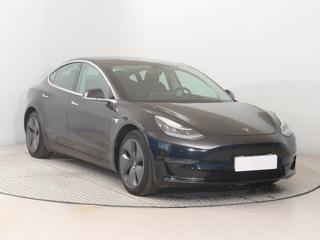 Tesla Model 3 Long Range 4WD 73kWh 324kW sedan