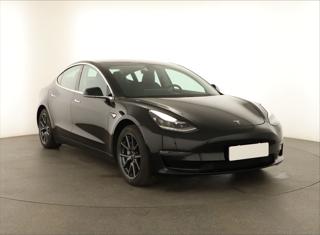 Tesla Model 3 Long Range 4WD 78kWh 324kW sedan
