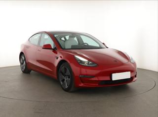 Tesla Model 3 Long Range 4WD 79kWh 366kW sedan