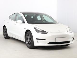 Tesla Model 3 Long Range 4WD 78kWh 324kW sedan