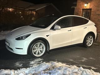 Tesla Model Y Long Range AWD SUV