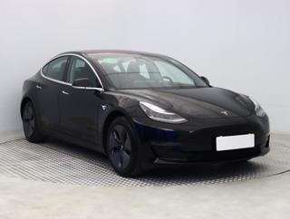 Tesla Model 3 Long Range 4WD 78kWh 324kW sedan