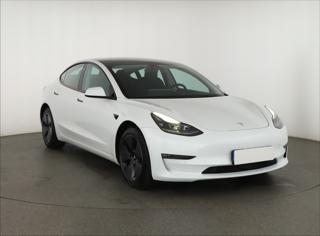 Tesla Model 3 Long Range 4WD 79kWh 366kW sedan