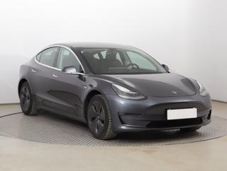 Tesla Model 3 Long Range 4WD 78kWh 324kW sedan