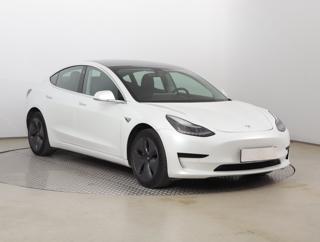 Tesla Model 3 Std Range Plus 52kWh 239kW sedan