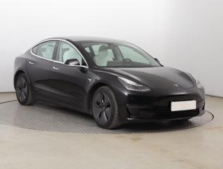 Tesla Model 3 Long Range 4WD 78kWh 324kW sedan