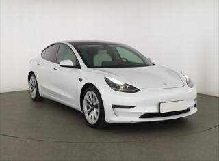 Tesla Model 3 Long Range 4WD 74kWh 324kW sedan