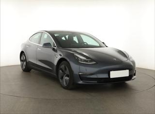 Tesla Model 3 Long Range 4WD 78kWh 324kW sedan