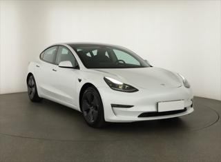 Tesla Model 3 Long Range 4WD 74kWh 324kW sedan