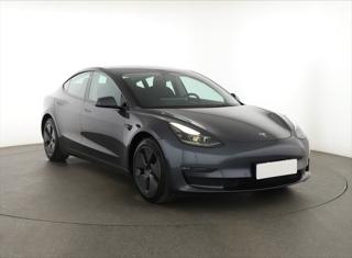 Tesla Model 3 Long Range 4WD 79kWh 366kW sedan