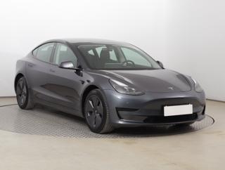 Tesla Model 3 Std Range Plus 55kWh 208kW sedan