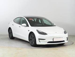 Tesla Model 3 Long Range 4WD 79kWh 366kW sedan