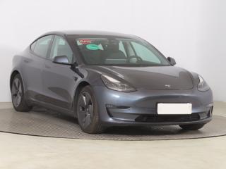 Tesla Model 3 Long Range 4WD 82kWh 324kW sedan