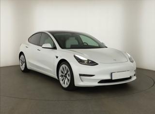 Tesla Model 3 Long Range 4WD 74kWh 324kW sedan