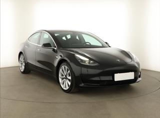 Tesla Model 3 Std Range Plus LFP 239kW sedan